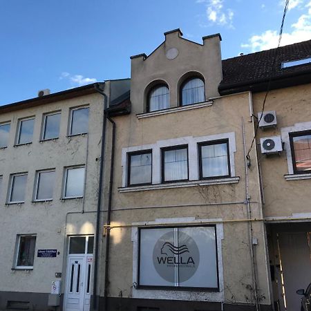 Lotusz Apartments In Nyíregyháza Exterior foto